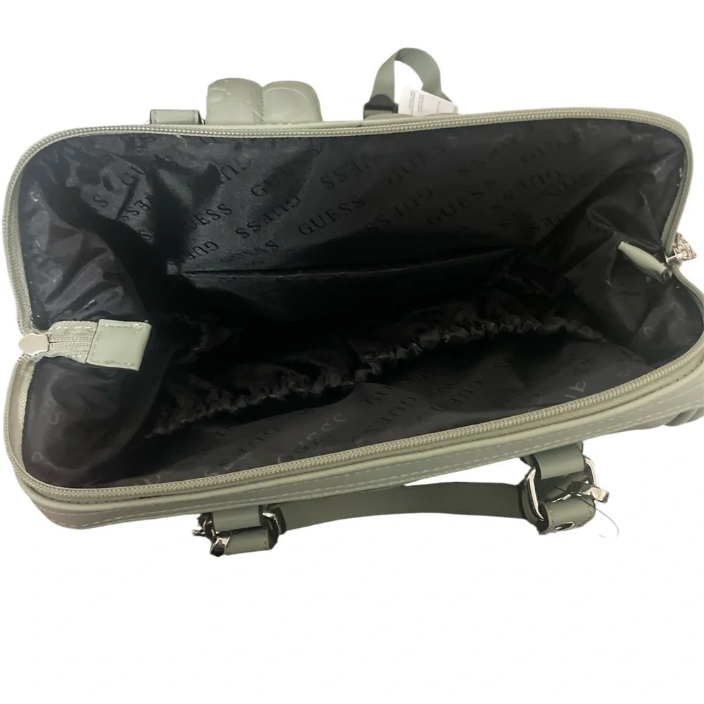 Guess Green Diaper Backpack - NWT - Picture 4 of 8